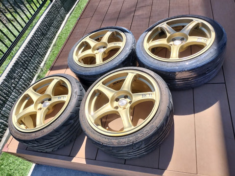 Yokohama Advan Racing RC2 17" 8.5J +45 (5x100)