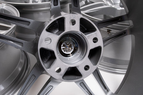 Yokohama AVS Model 5 17" 8J +30 (5x114.3)